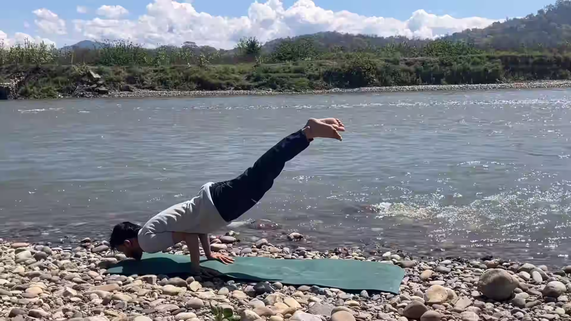 Anmol Kumar - Yoga Instructor at DietSeFit